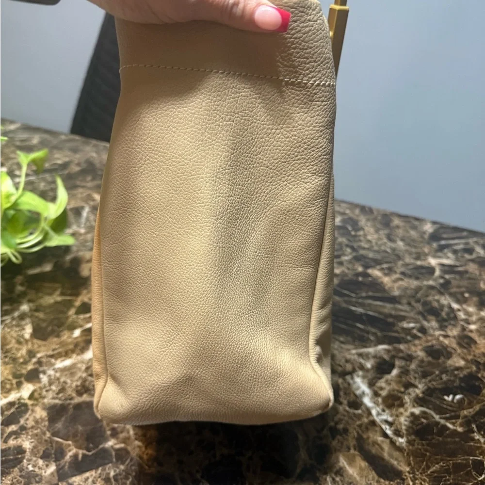 🛍️ BOTKIER New York Nude/Beige Pebbled Leather Tote Bag w/ Logo Web Strap